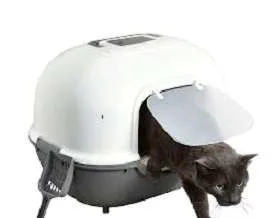 Iris Ohyama Petmate Hooded Litter Box for dogs